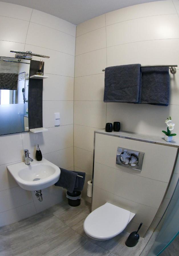 Gaestehaus Strauss Rodgau Bagian luar foto